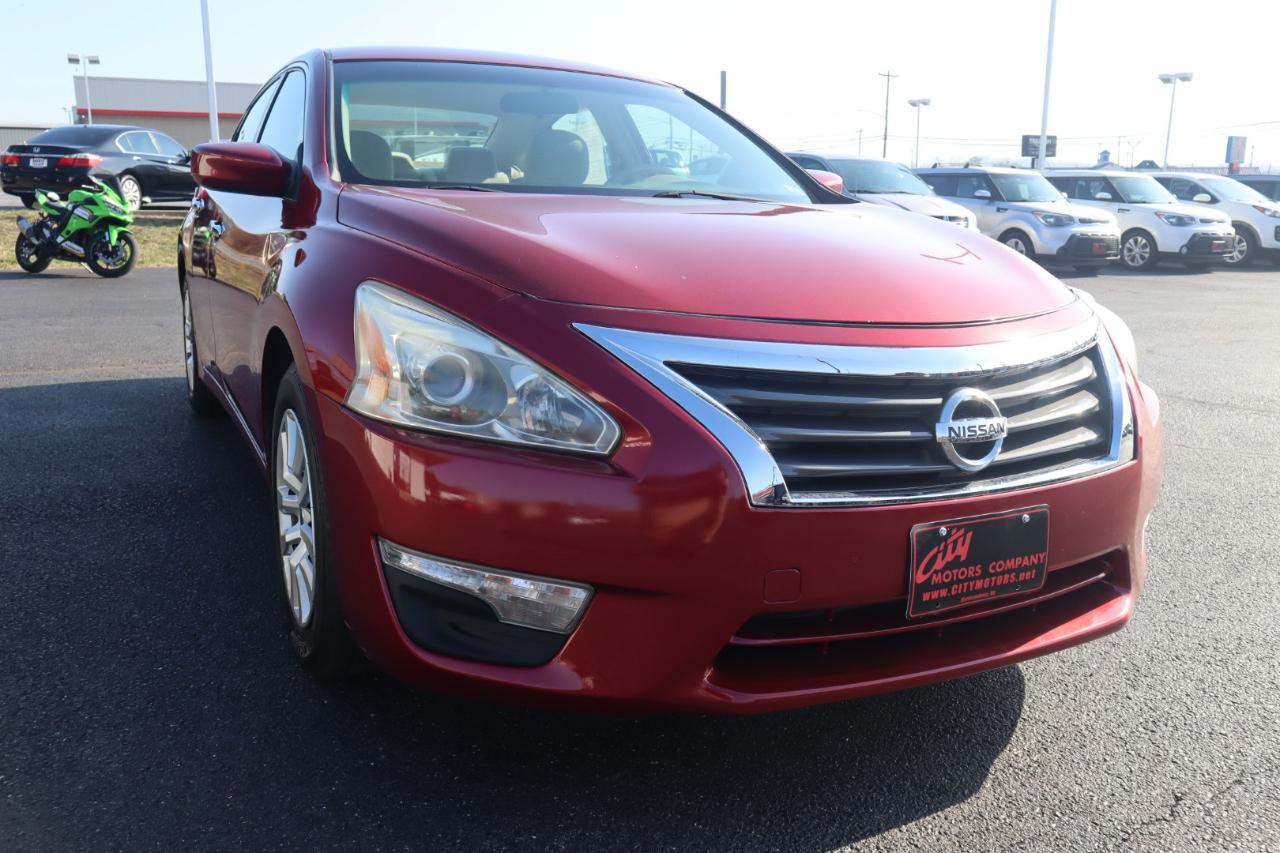 Nissan Altima 4dr Sdn I4 2.5 S 2013