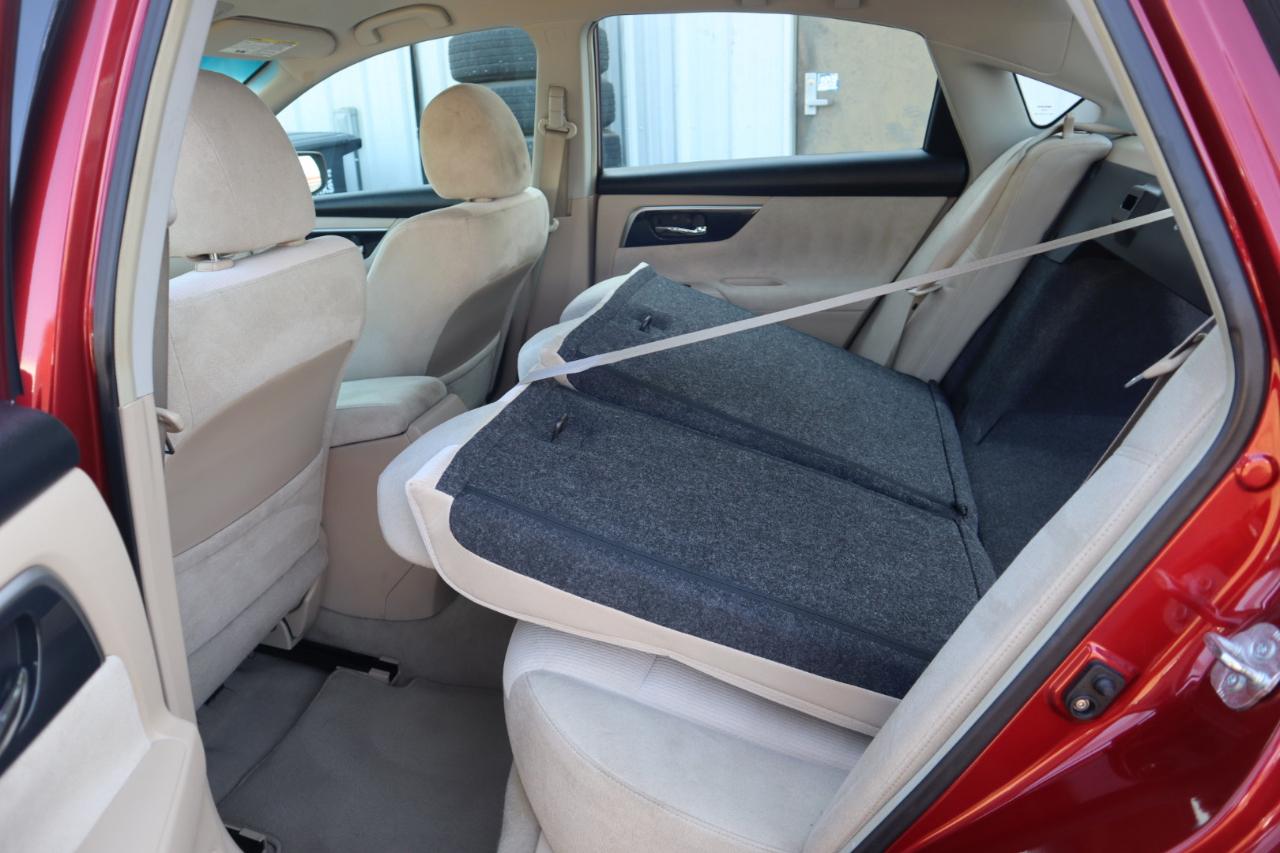 Nissan Altima 4dr Sdn I4 2.5 S 2013