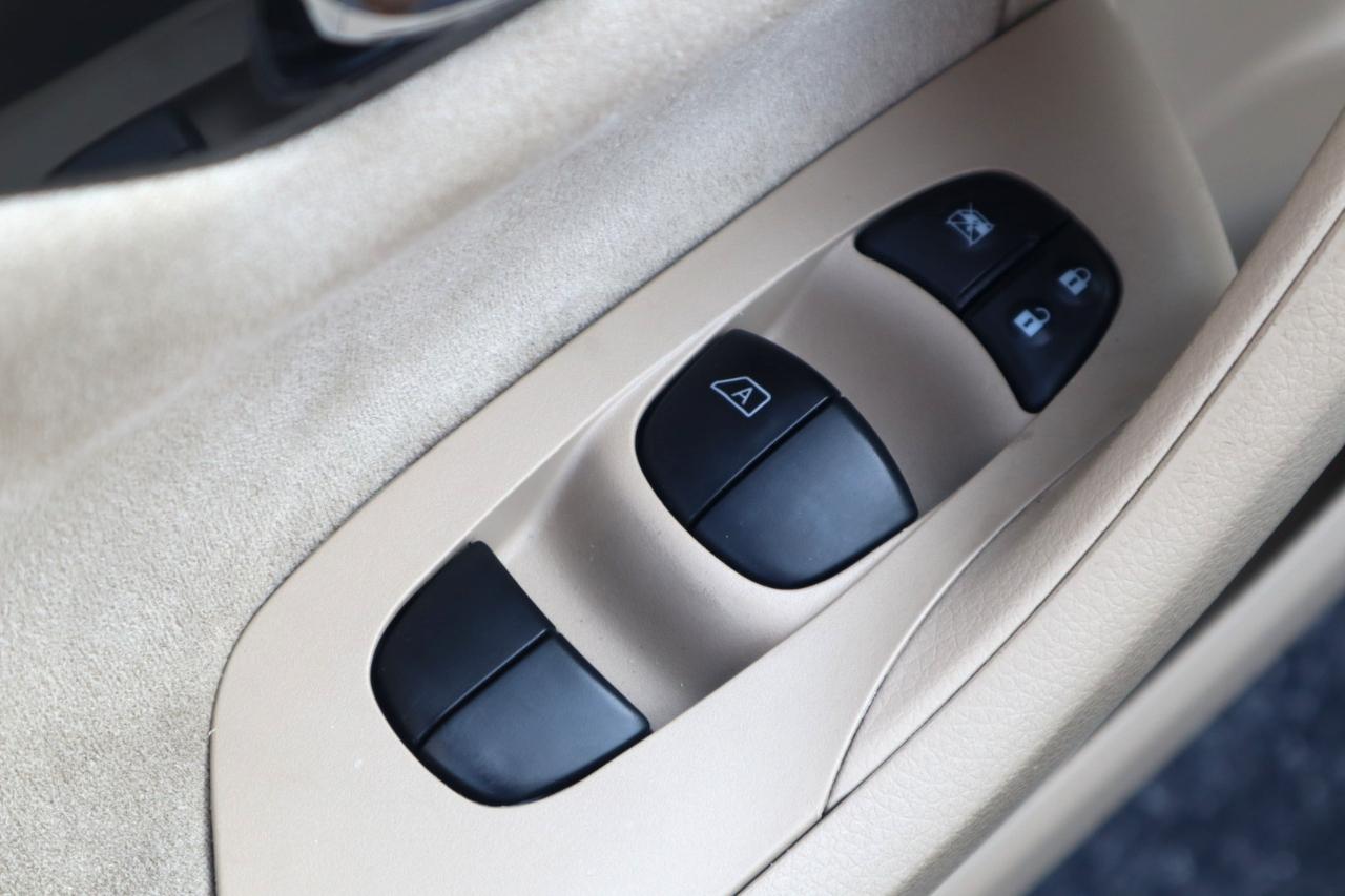 Nissan Altima 4dr Sdn I4 2.5 S 2013