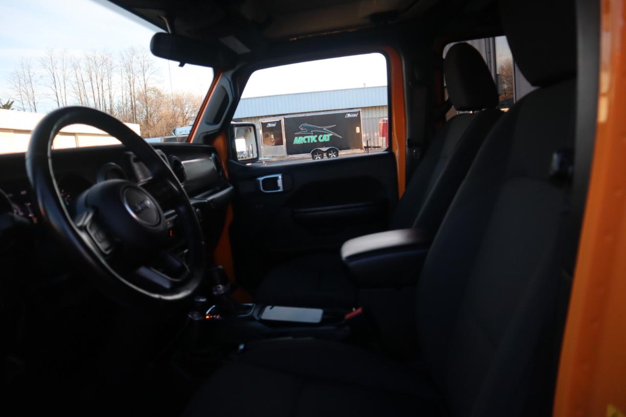 Jeep Gladiator Willys 4x4 2021