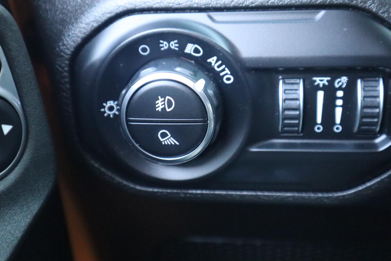 Jeep Gladiator Willys 4x4 2021