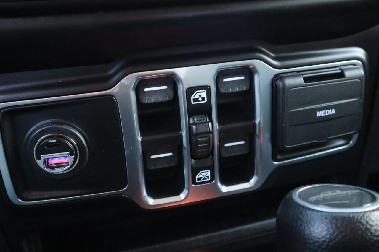 Jeep Gladiator Willys 4x4 2021