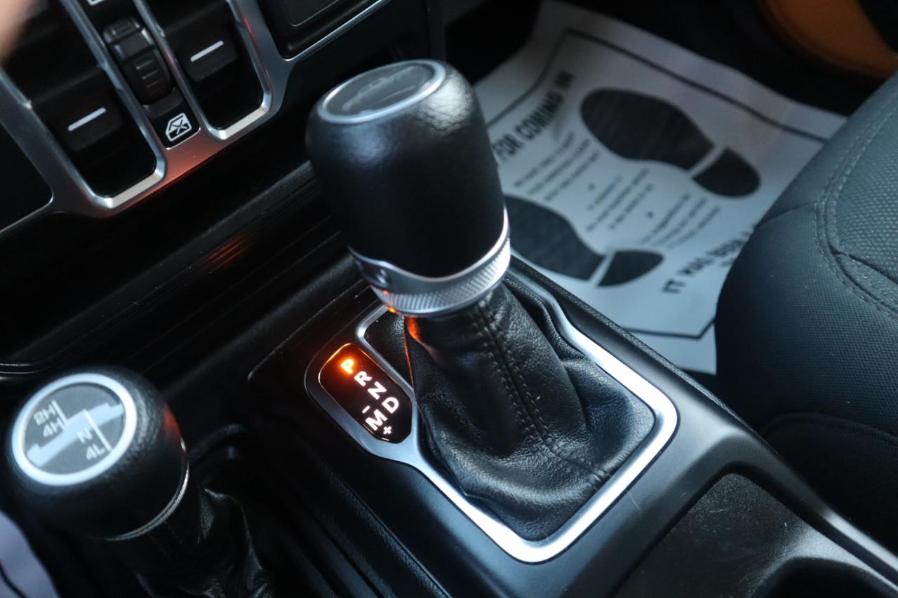 Jeep Gladiator Willys 4x4 2021