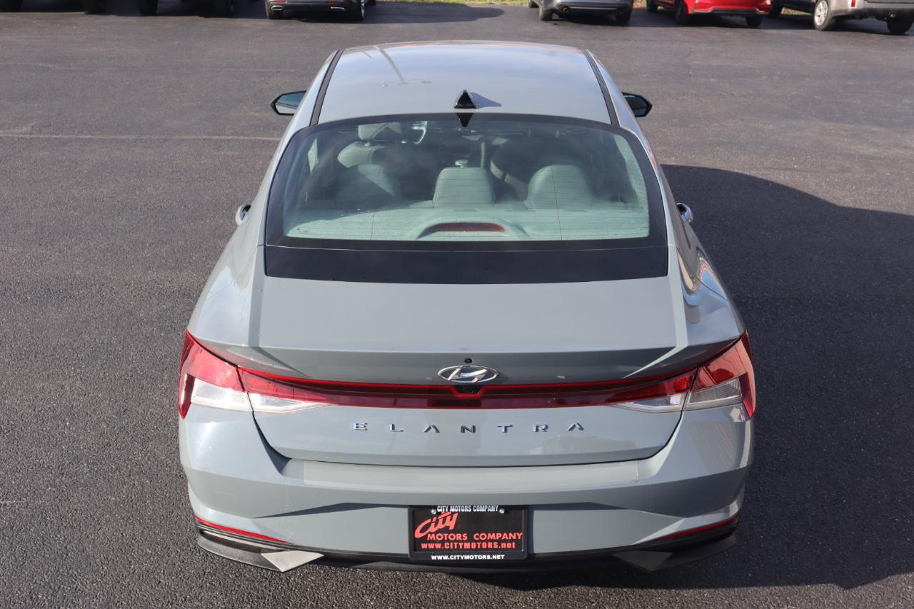 Hyundai Elantra SEL IVT 2023