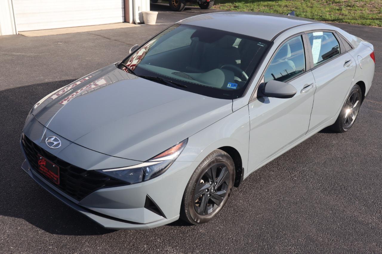 Hyundai Elantra SEL IVT 2023
