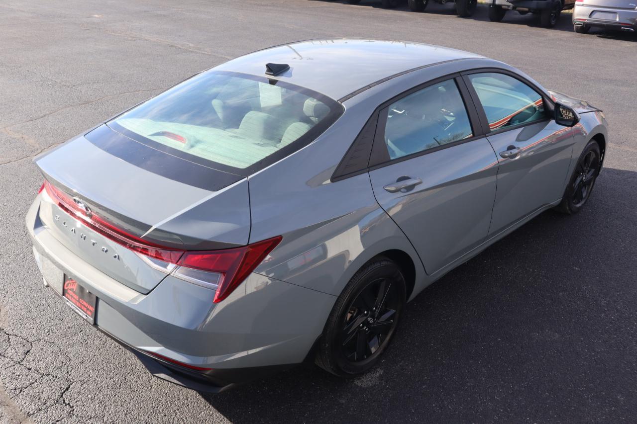 Hyundai Elantra SEL IVT 2023
