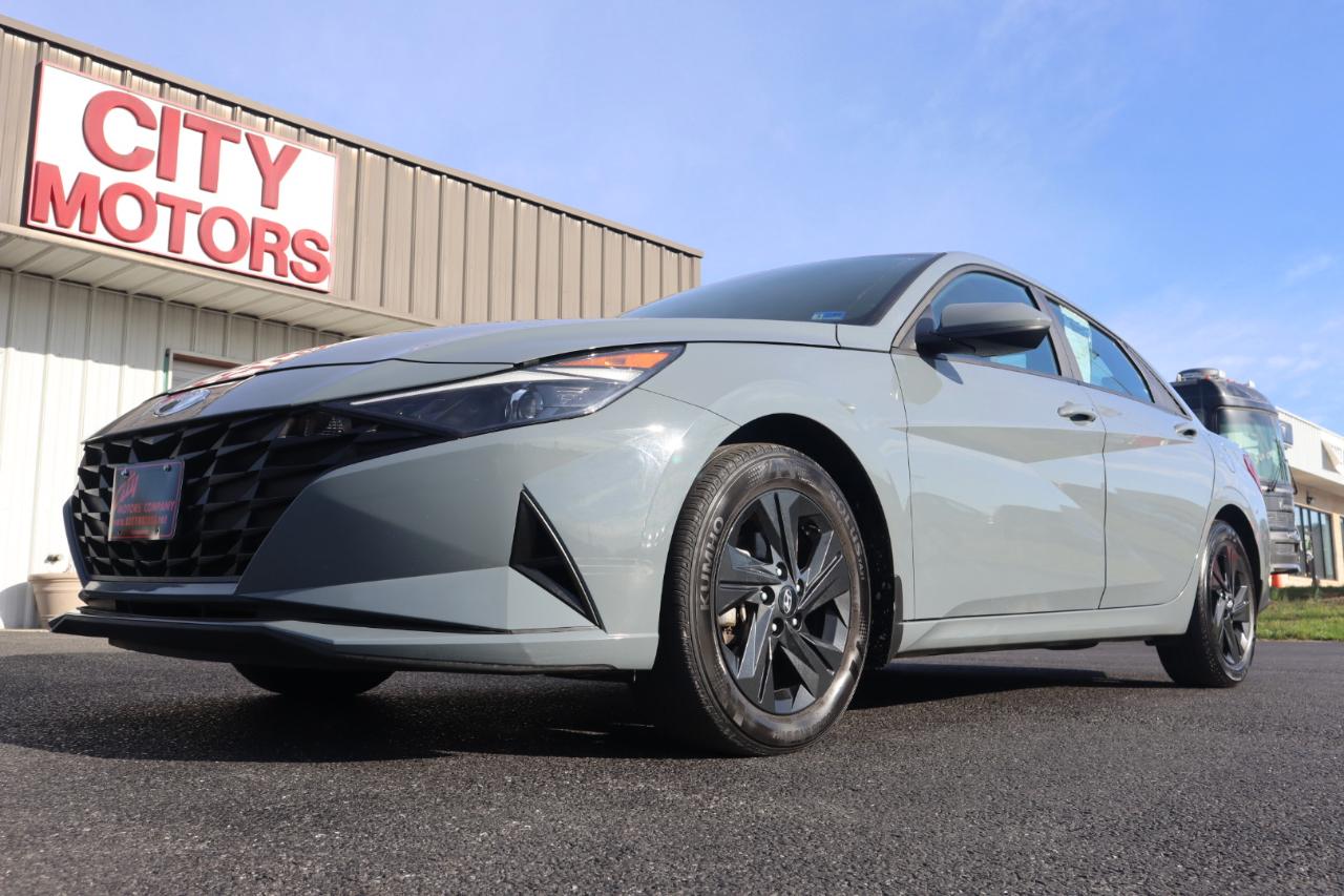 Hyundai Elantra SEL IVT 2023