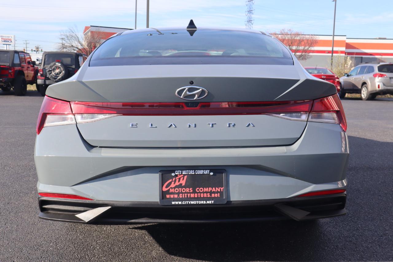 Hyundai Elantra SEL IVT 2023
