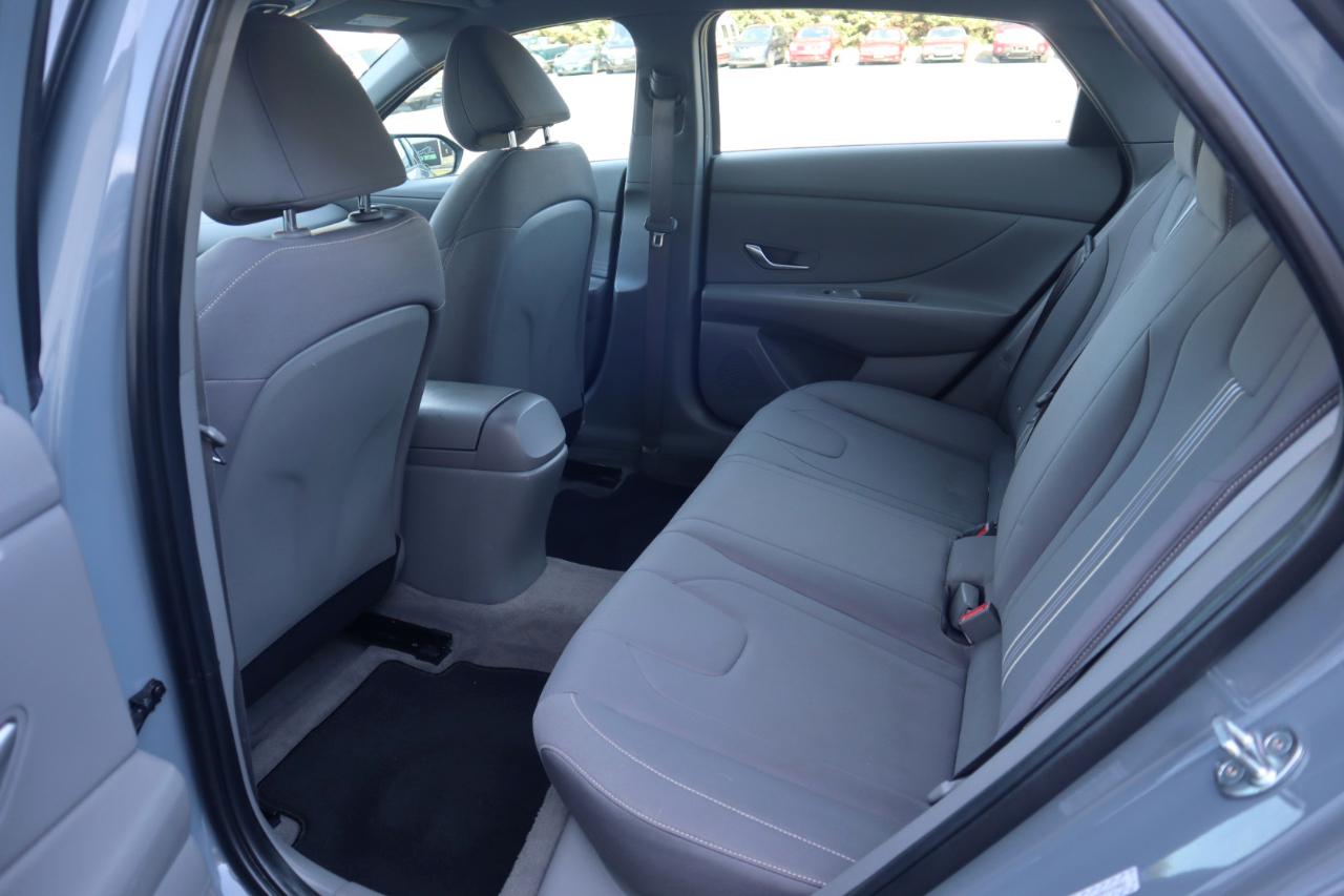 Hyundai Elantra SEL IVT 2023