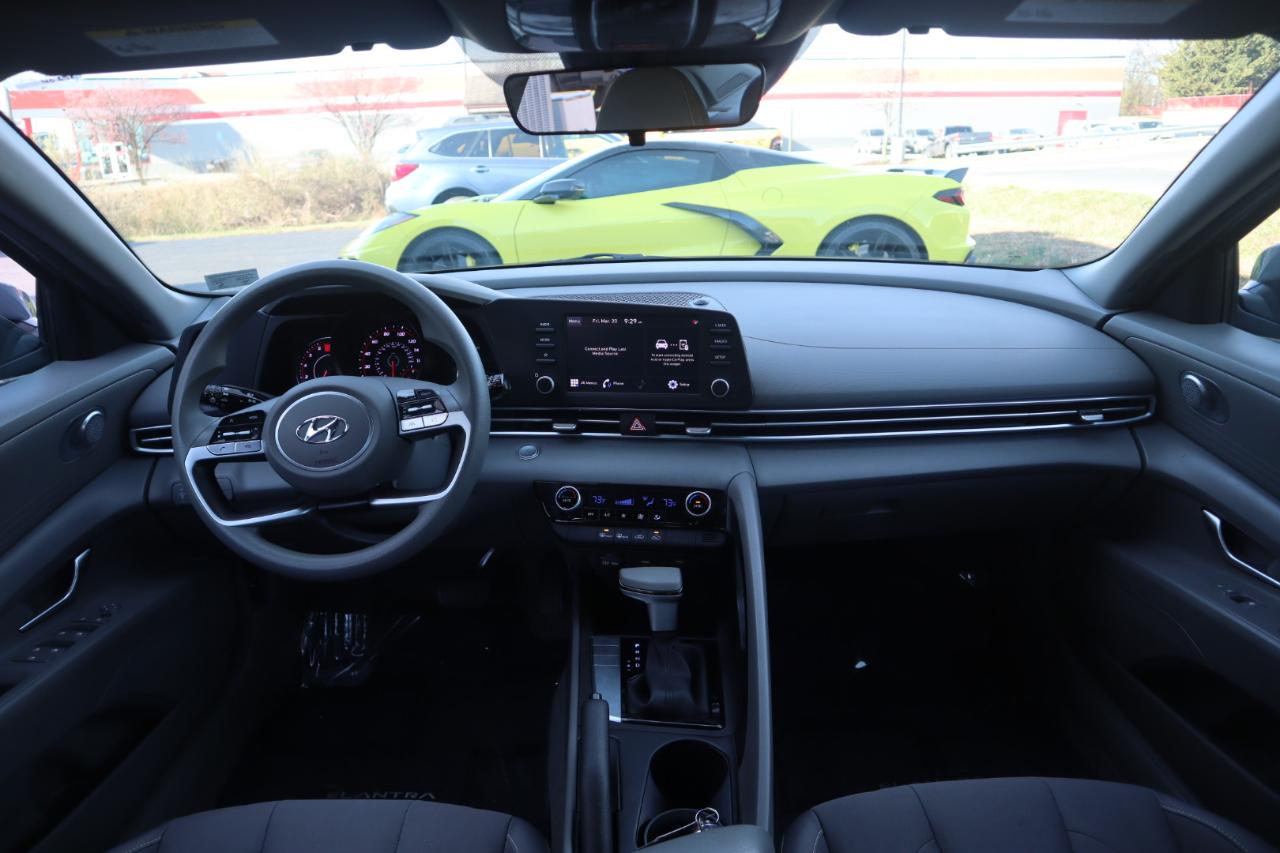 Hyundai Elantra SEL IVT 2023