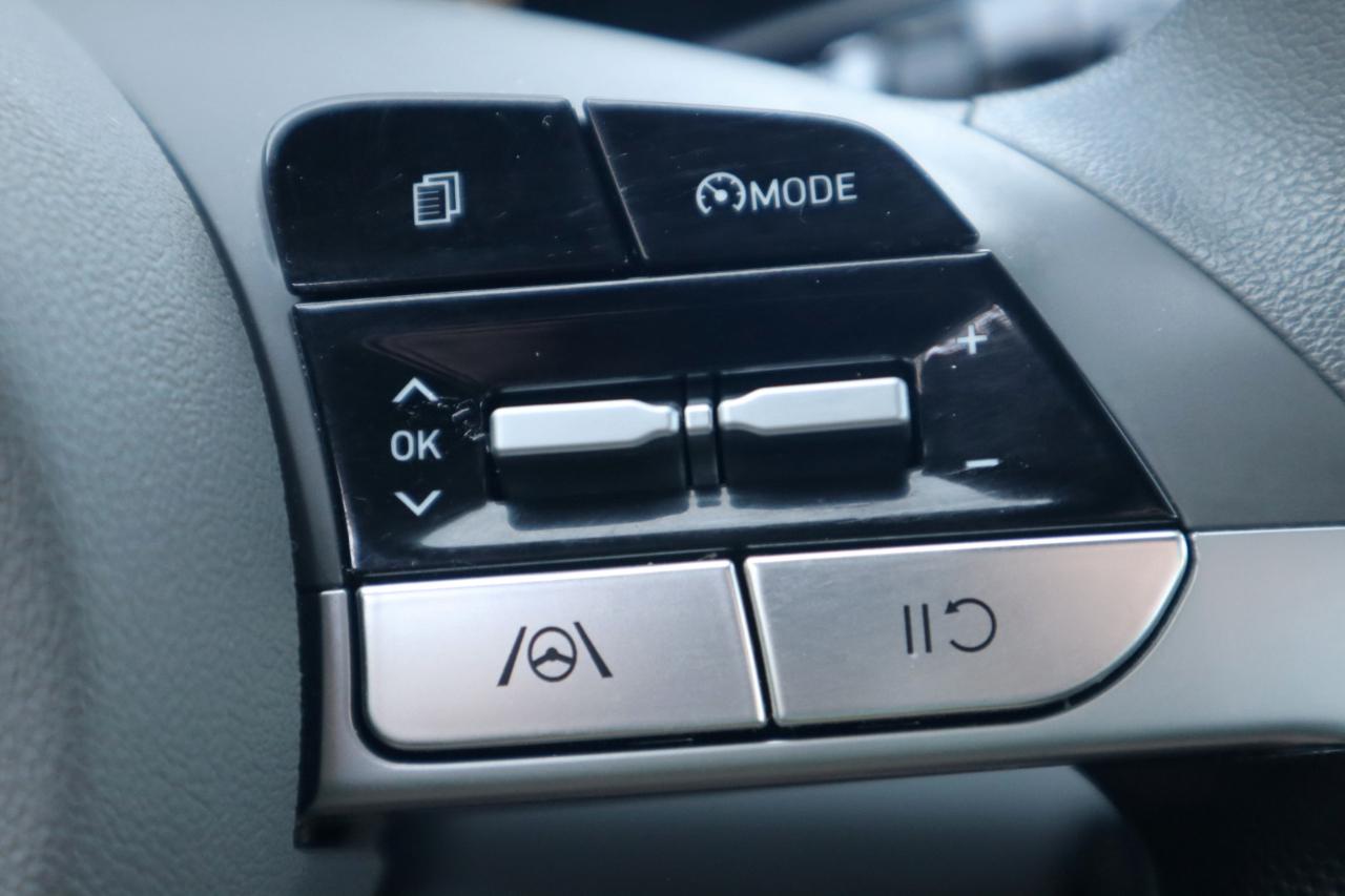 Hyundai Elantra SEL IVT 2023