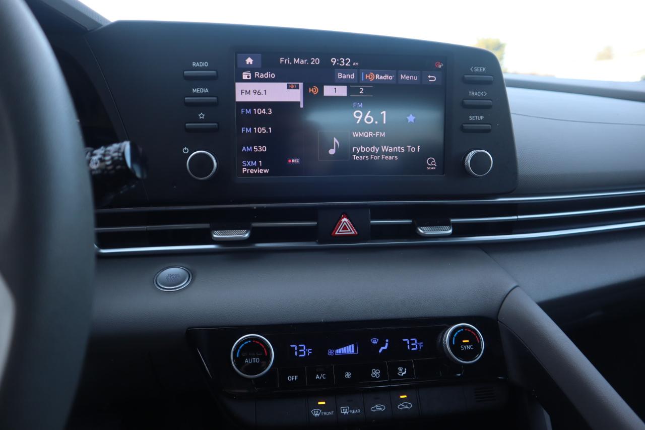 Hyundai Elantra SEL IVT 2023