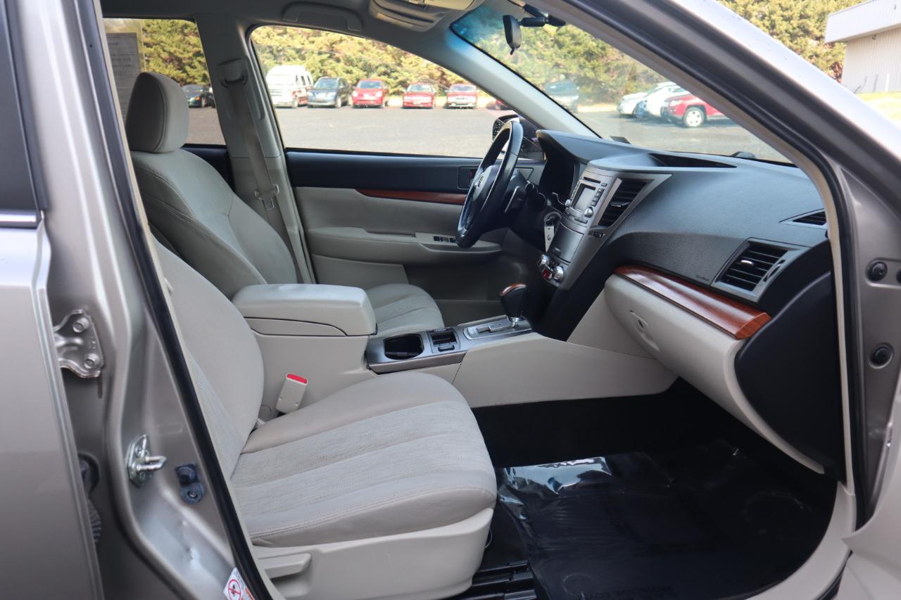 Subaru Outback 4dr Wgn H4 Auto 2.5i Premium 2014