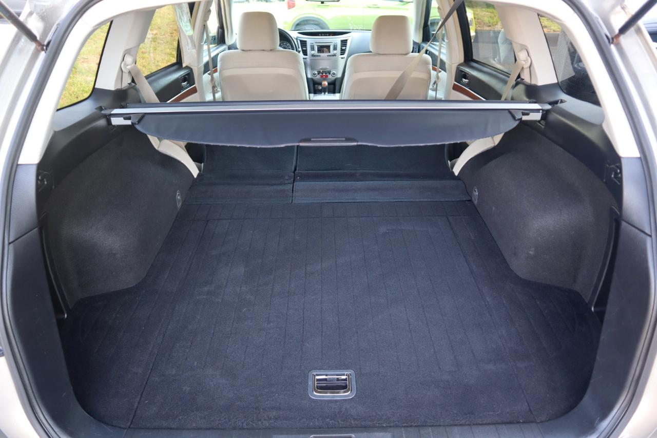 Subaru Outback 4dr Wgn H4 Auto 2.5i Premium 2014