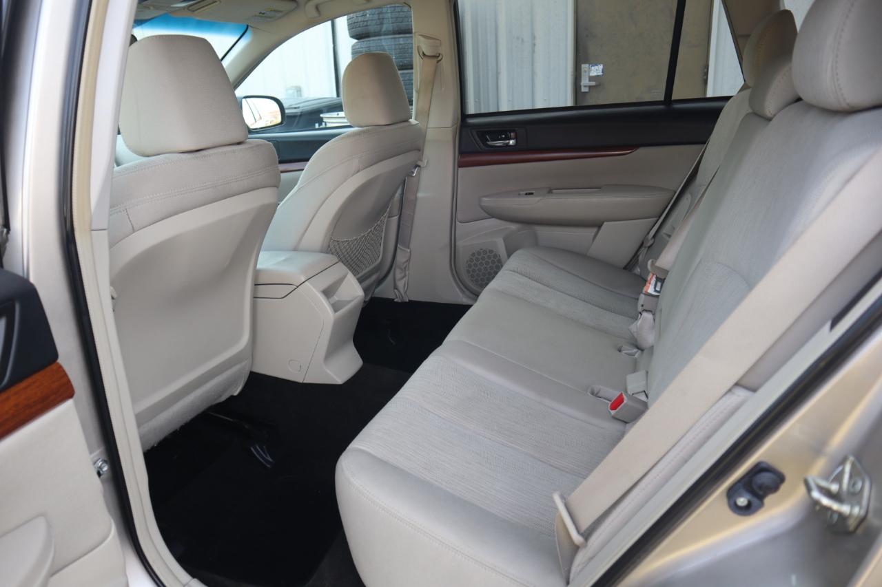 Subaru Outback 4dr Wgn H4 Auto 2.5i Premium 2014
