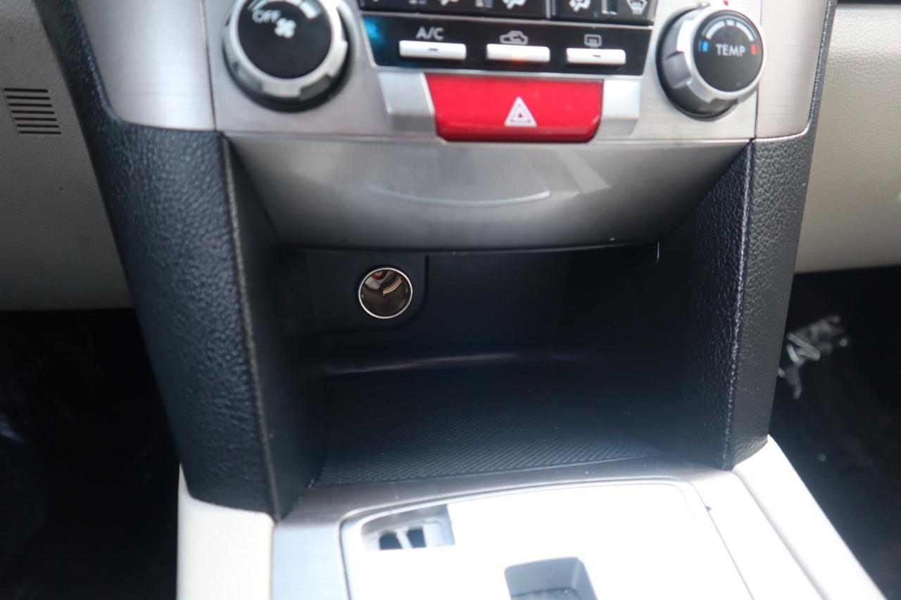 Subaru Outback 4dr Wgn H4 Auto 2.5i Premium 2014
