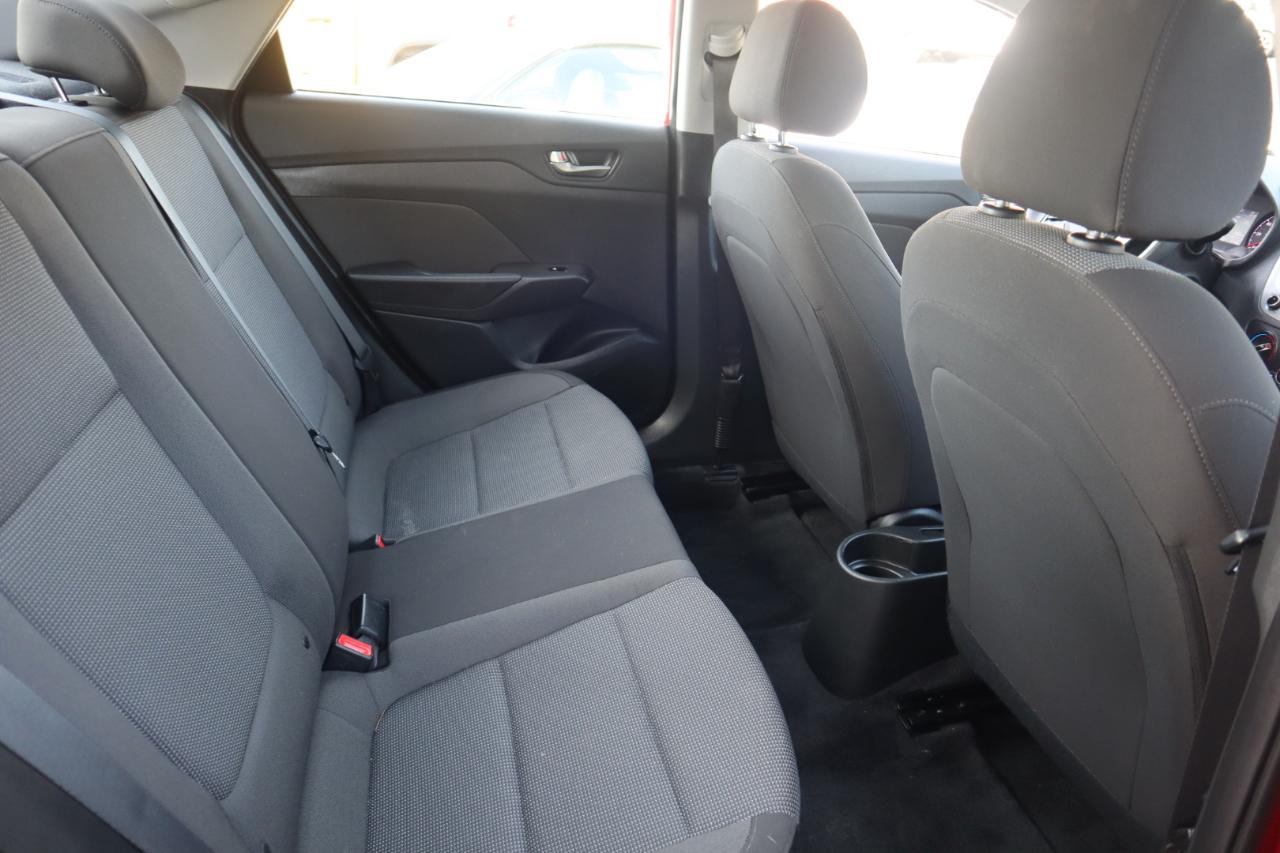 Hyundai Accent SE Sedan IVT 2021