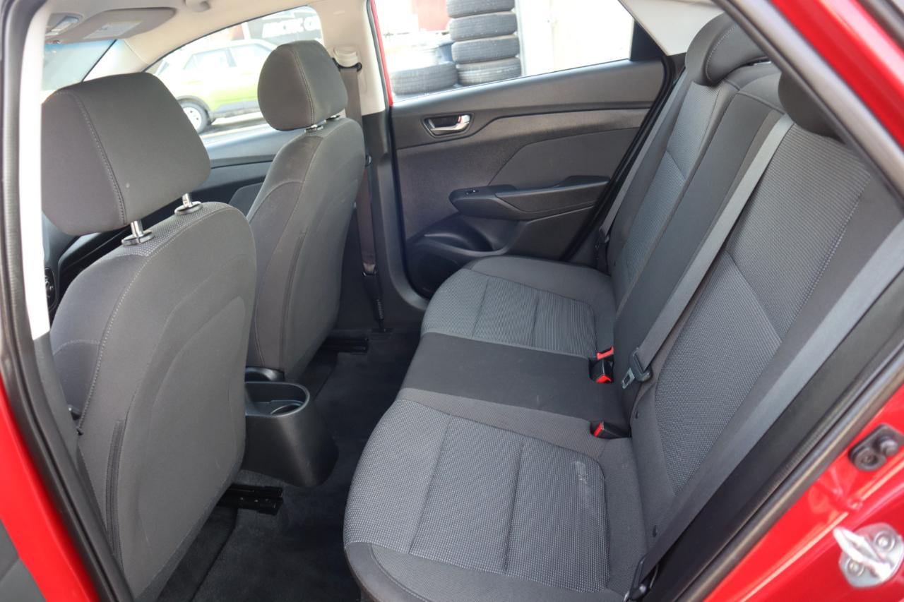 Hyundai Accent SE Sedan IVT 2021