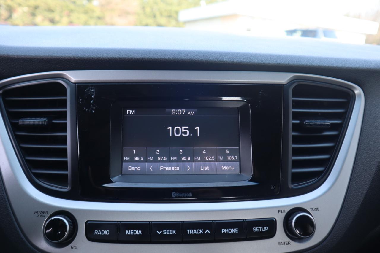 Hyundai Accent SE Sedan IVT 2021