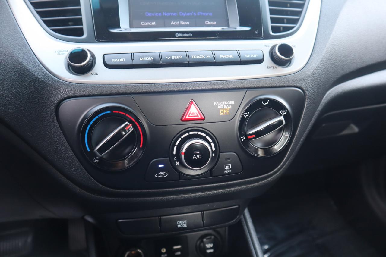 Hyundai Accent SE Sedan IVT 2021