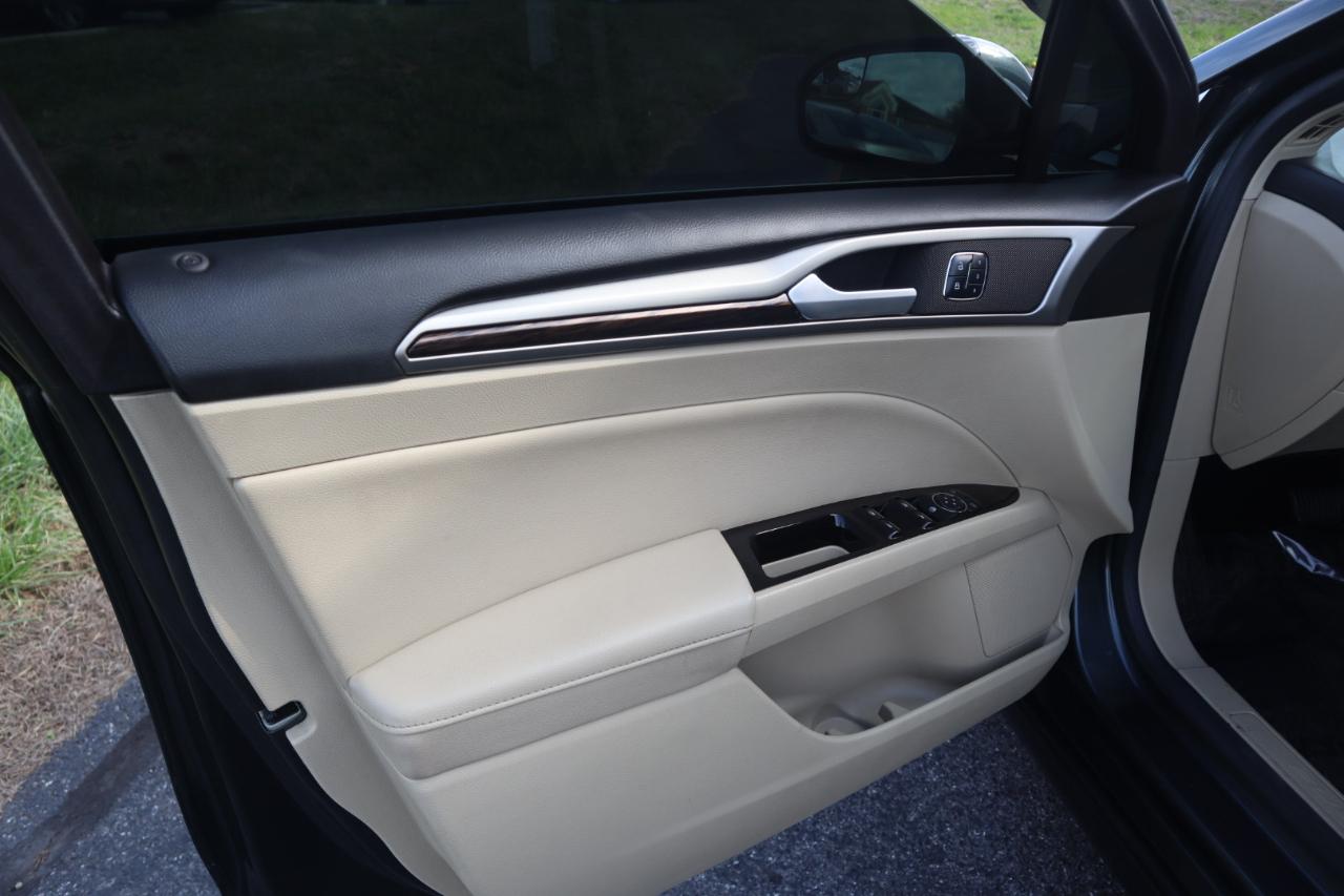Ford Fusion 4dr Sdn SE FWD 2016