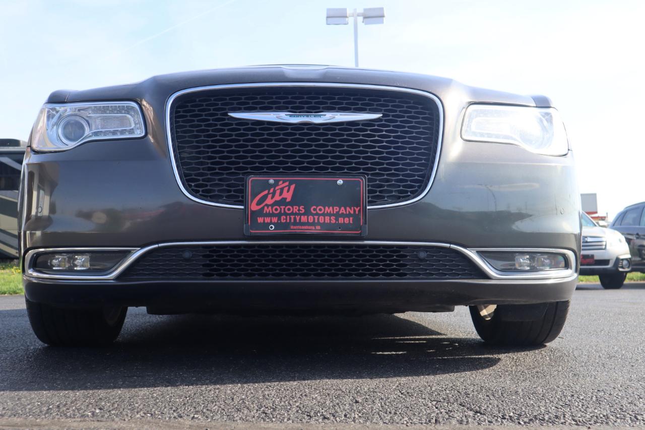 Chrysler 300 4dr Sdn 300C RWD 2015