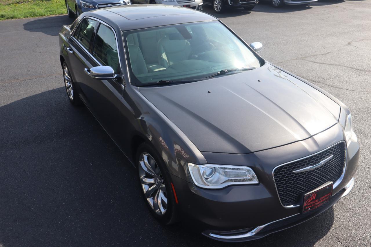 Chrysler 300 4dr Sdn 300C RWD 2015