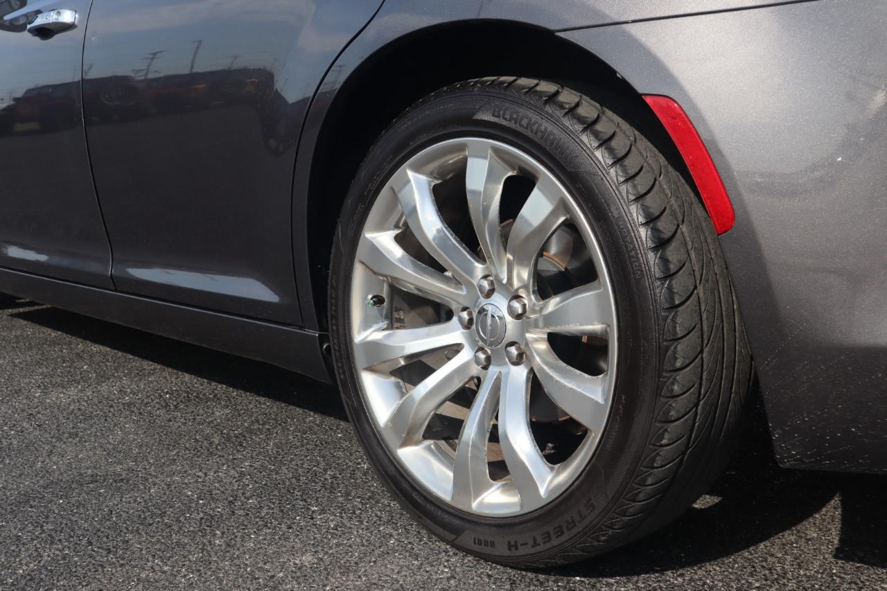 Chrysler 300 4dr Sdn 300C RWD 2015