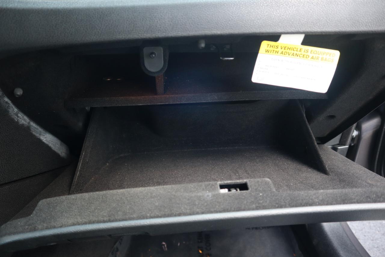 Chrysler 300 4dr Sdn 300C RWD 2015