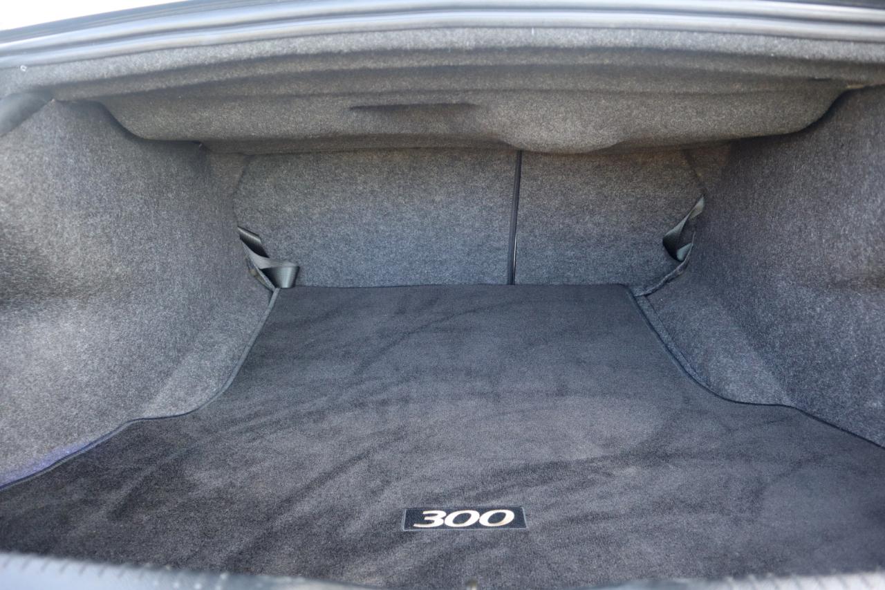 Chrysler 300 4dr Sdn 300C RWD 2015