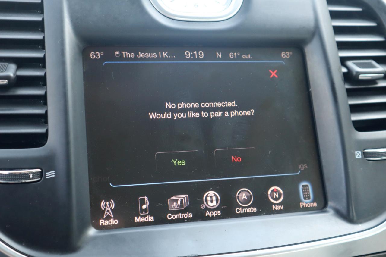 Chrysler 300 4dr Sdn 300C RWD 2015