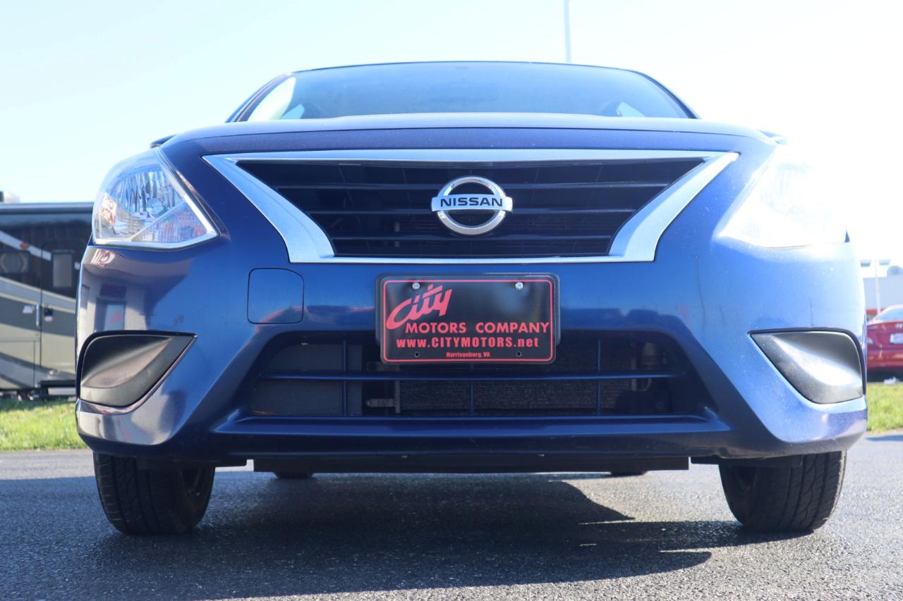 Nissan Versa Sedan SV CVT 2019