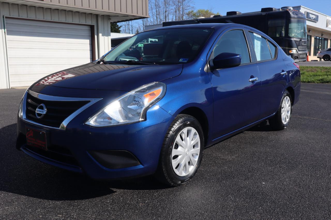 Nissan Versa Sedan SV CVT 2019