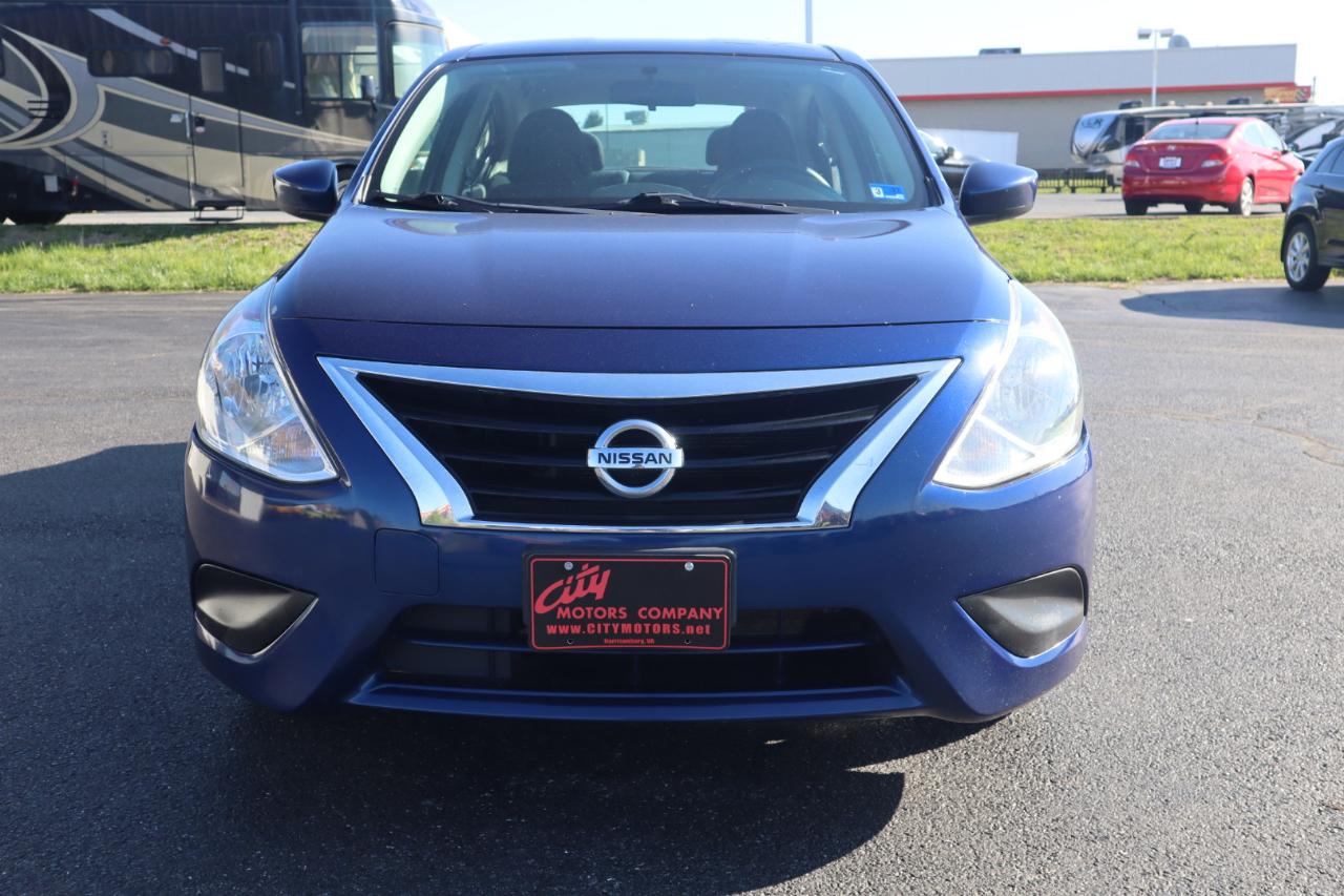 Nissan Versa Sedan SV CVT 2019