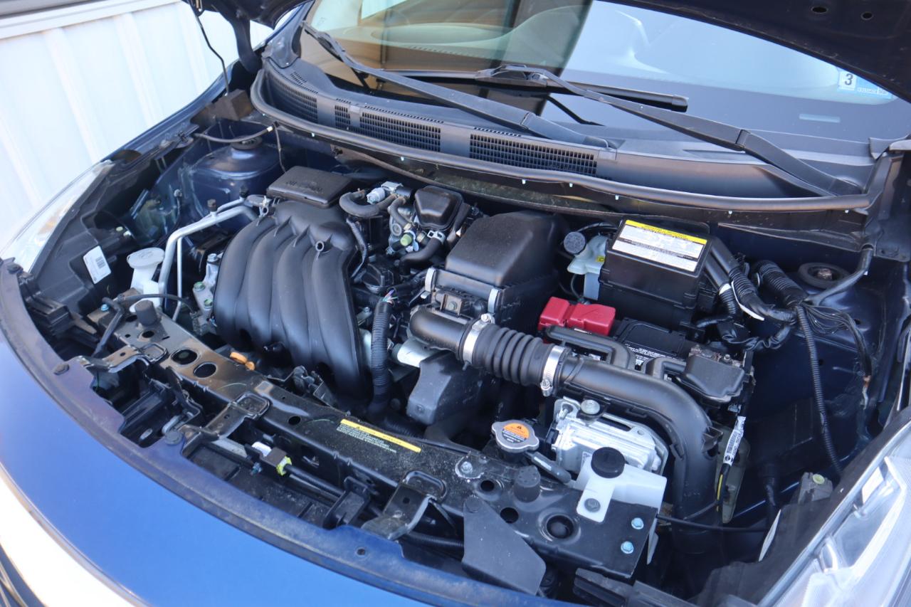 Nissan Versa Sedan SV CVT 2019