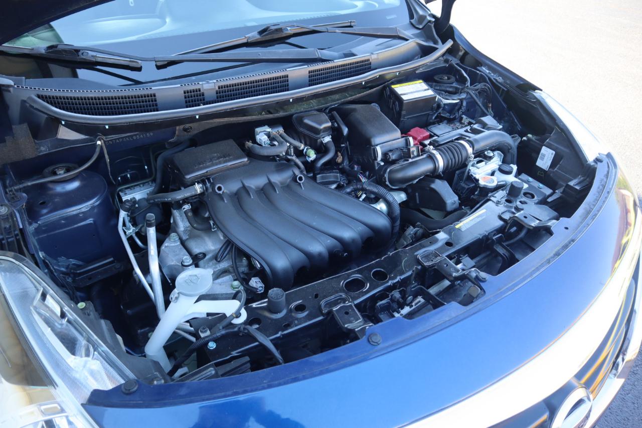 Nissan Versa Sedan SV CVT 2019