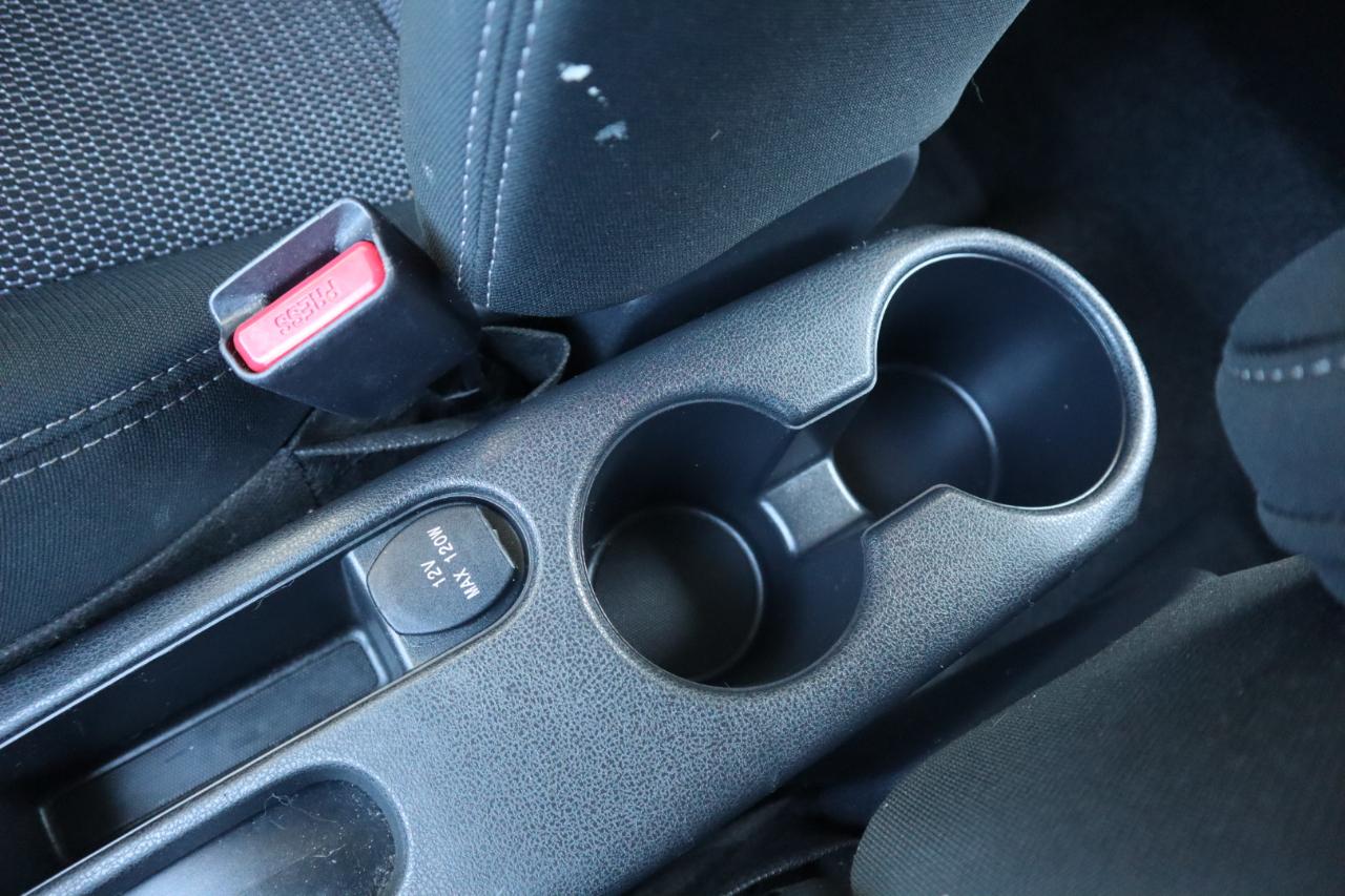 Nissan Versa Sedan SV CVT 2019