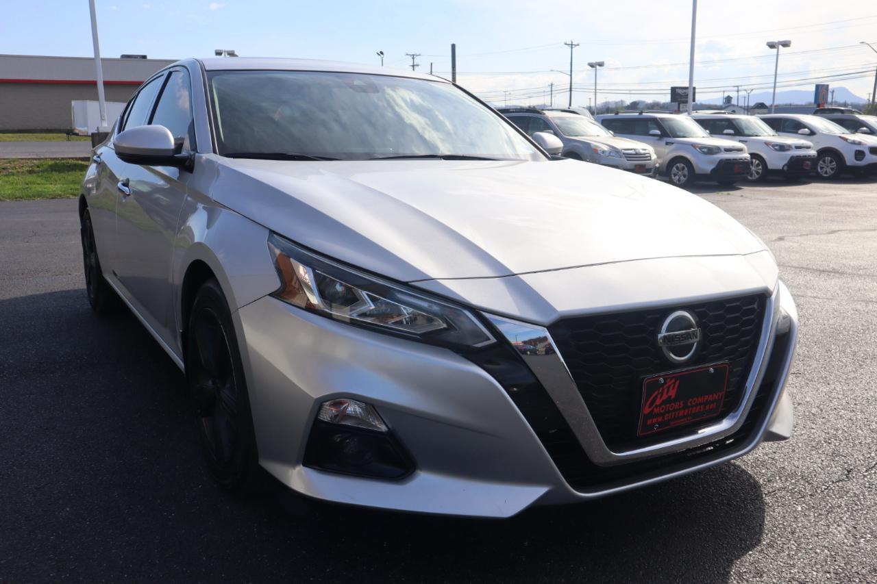 Nissan Altima 2.5 SV Sedan 2019