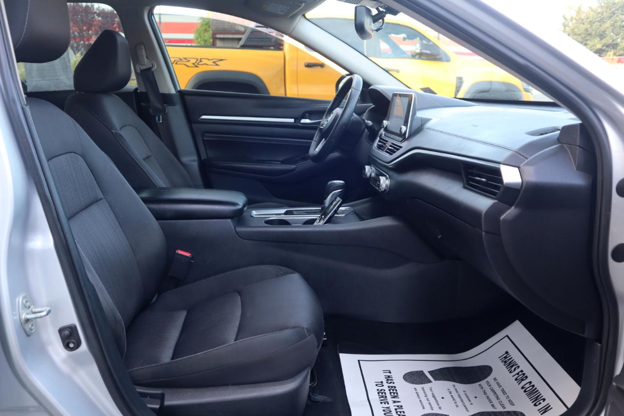 Nissan Altima 2.5 SV Sedan 2019