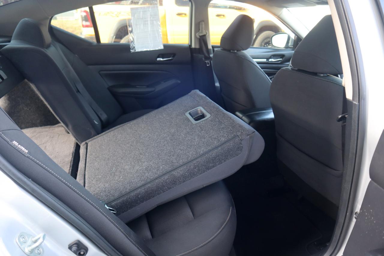 Nissan Altima 2.5 SV Sedan 2019