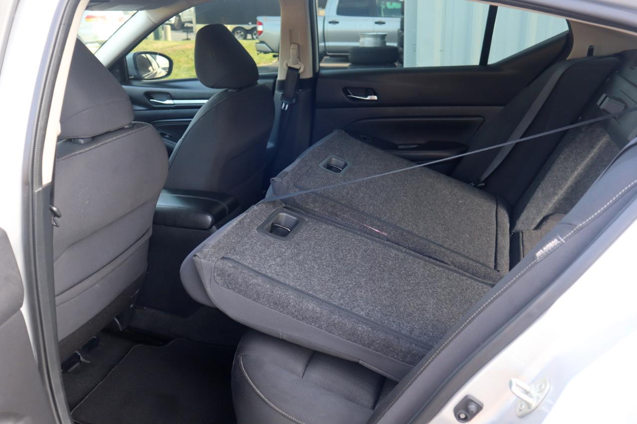 Nissan Altima 2.5 SV Sedan 2019