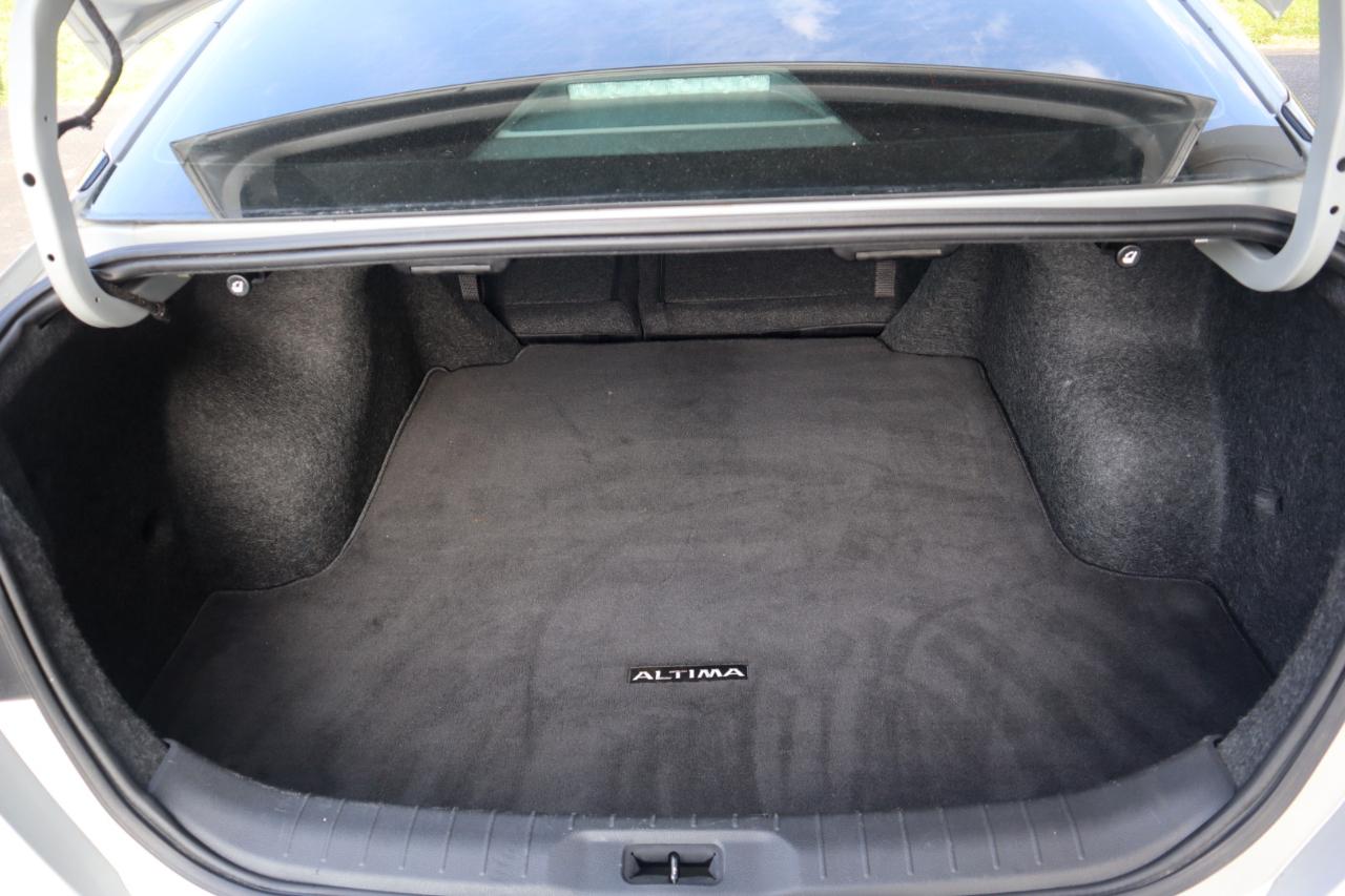 Nissan Altima 2.5 SV Sedan 2019