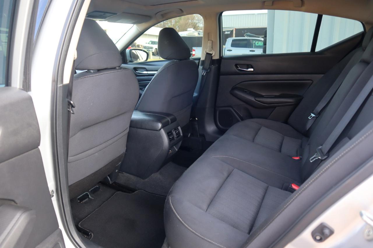 Nissan Altima 2.5 SV Sedan 2019