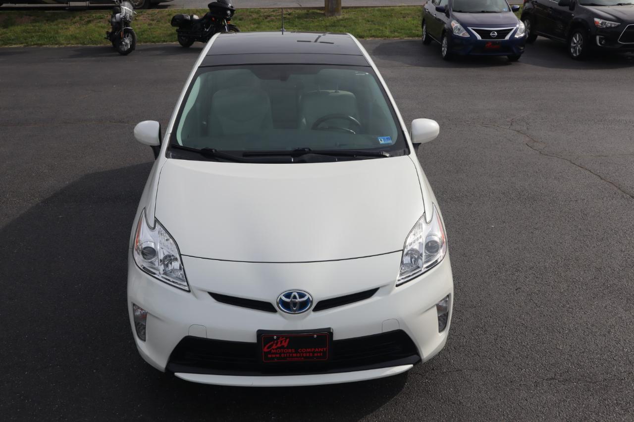 Toyota Prius 5dr HB Persona Series Special Edition (Natl) 2015