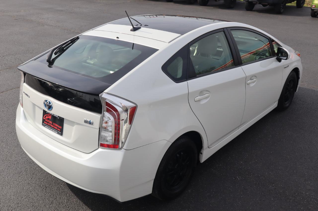 Toyota Prius 5dr HB Persona Series Special Edition (Natl) 2015