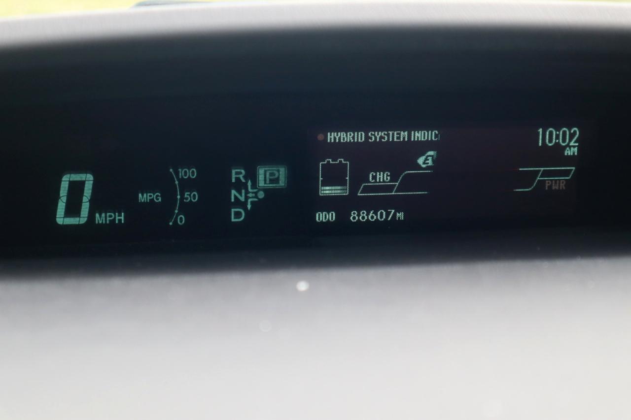 Toyota Prius 5dr HB Persona Series Special Edition (Natl) 2015