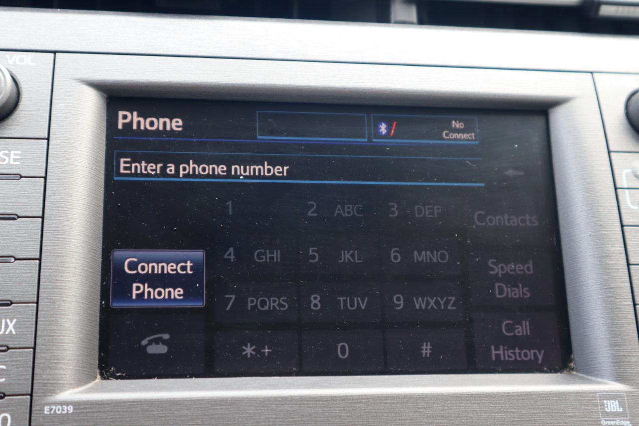 Toyota Prius 5dr HB Persona Series Special Edition (Natl) 2015