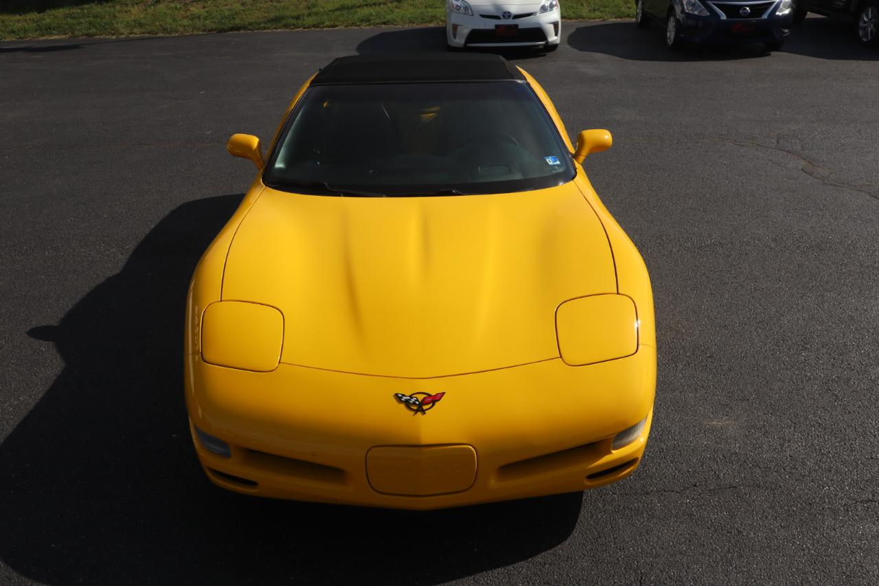 Chevrolet Corvette 2dr Convertible 2000