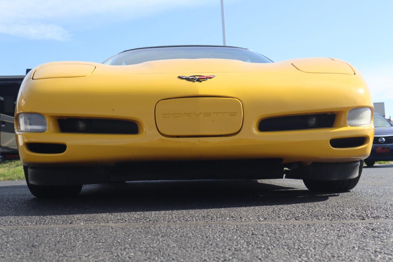 Chevrolet Corvette 2dr Convertible 2000