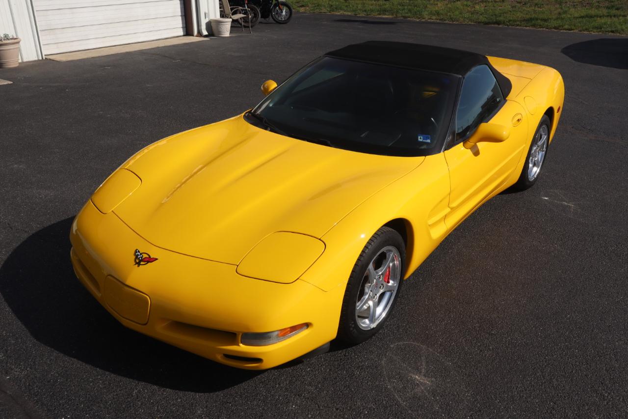 Chevrolet Corvette 2dr Convertible 2000